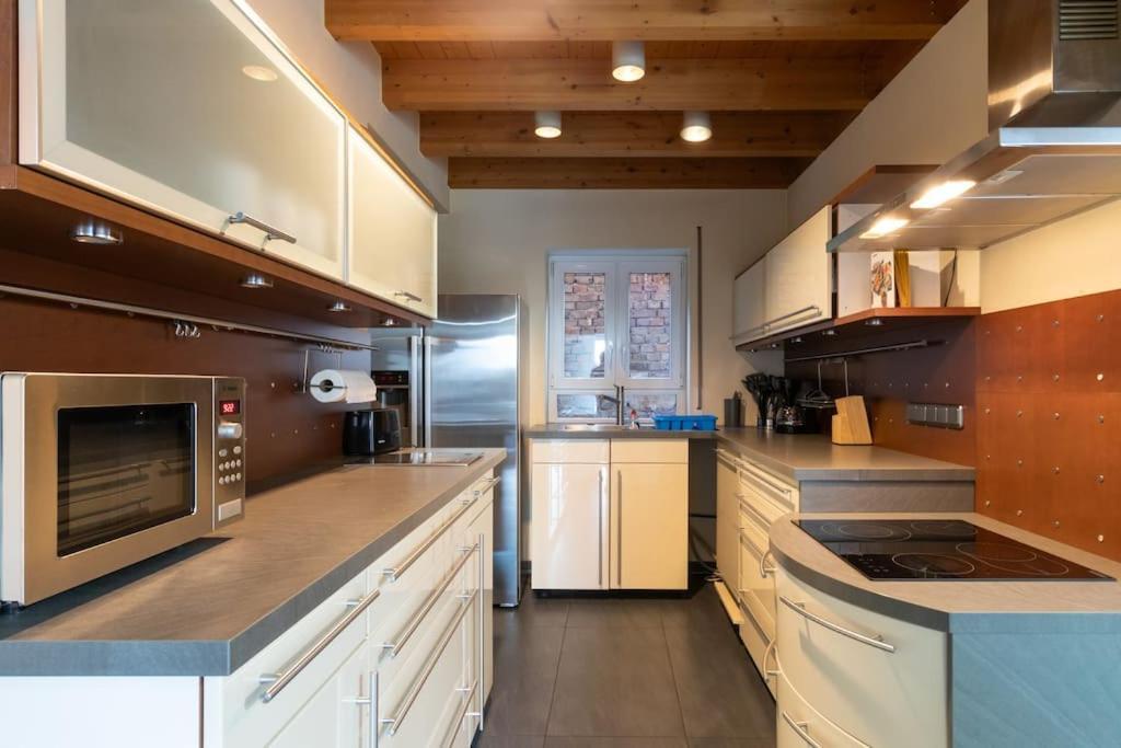 Maisonette-Wohnung Mit 5 Schlafzimmern Woerrstadt Bagian luar foto