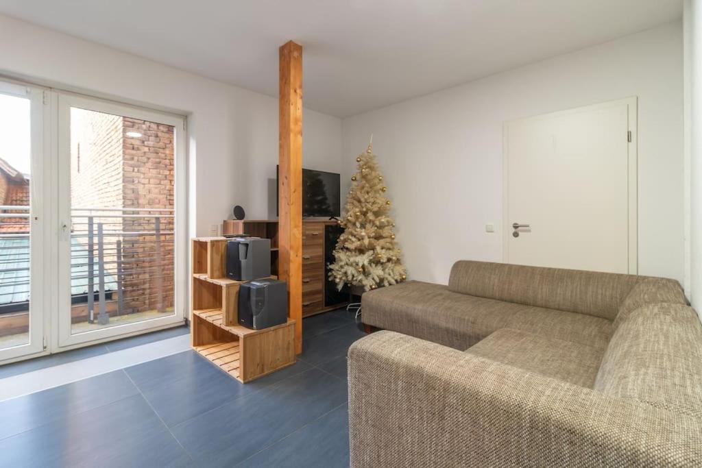 Maisonette-Wohnung Mit 5 Schlafzimmern Woerrstadt Bagian luar foto
