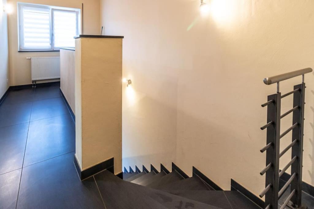 Maisonette-Wohnung Mit 5 Schlafzimmern Woerrstadt Bagian luar foto